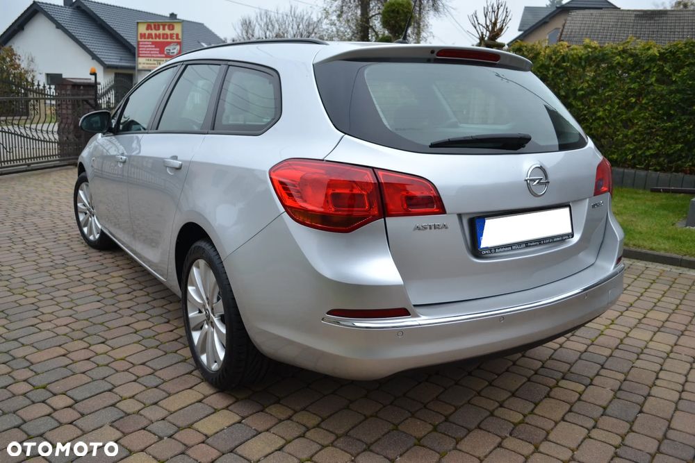 Opel Astra 1.4 T Cosmo EU6 - 30