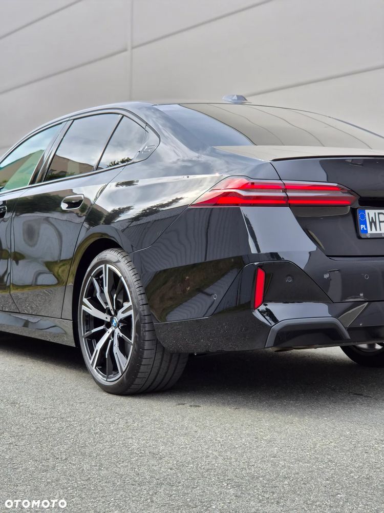 BMW Seria 5 520i mHEV M Sport - 27