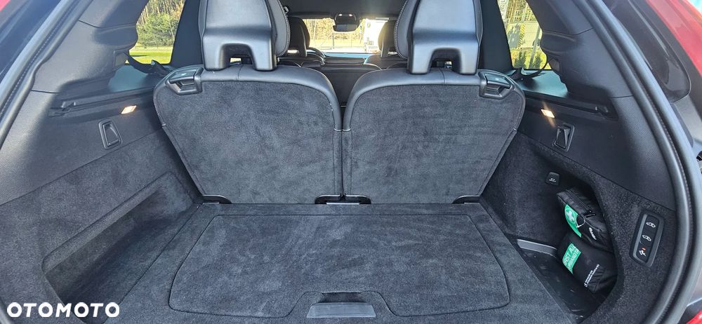 Volvo XC 90 B5 D AWD R-Design 7os - 26