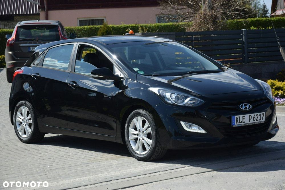 Hyundai i30 1.4 Premium - 1