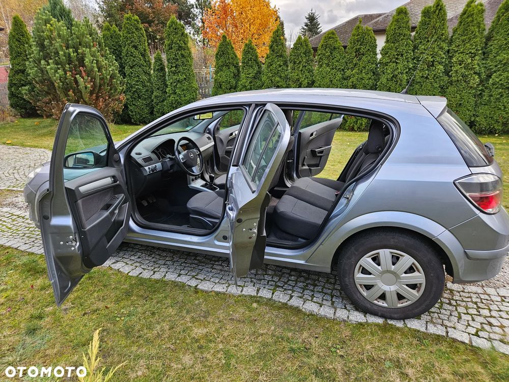 Opel Astra III 1.4 Enjoy - 11