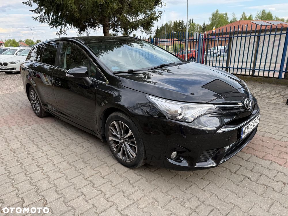 Toyota Avensis 2.0 D-4D Prestige - 4