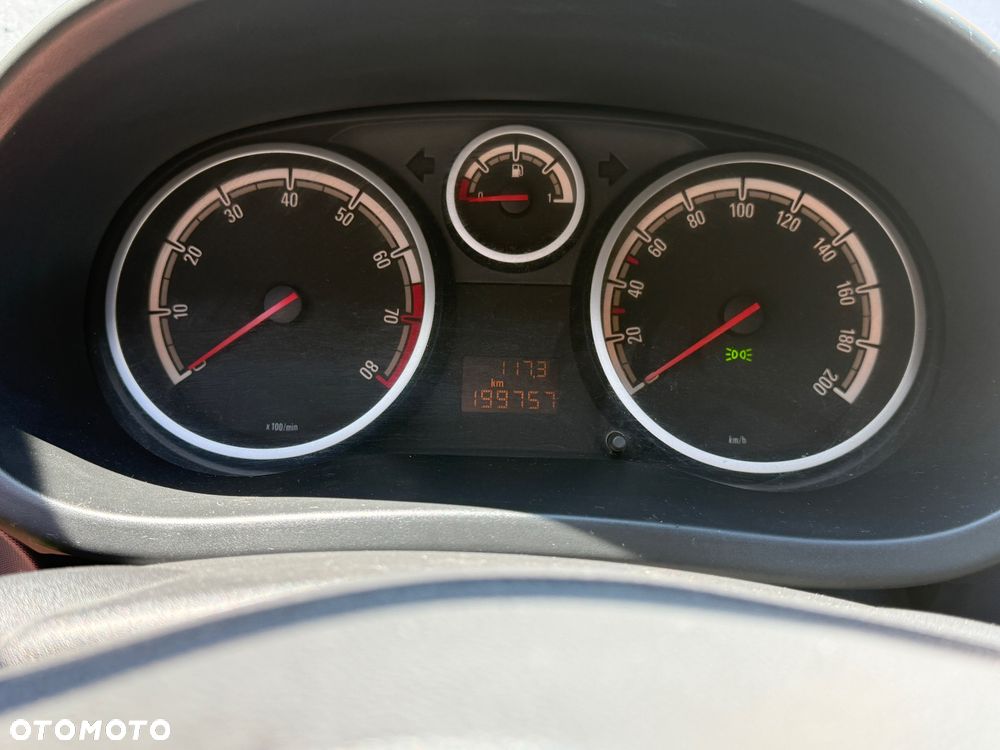 Opel Corsa 1.2 16V Cosmo - 19
