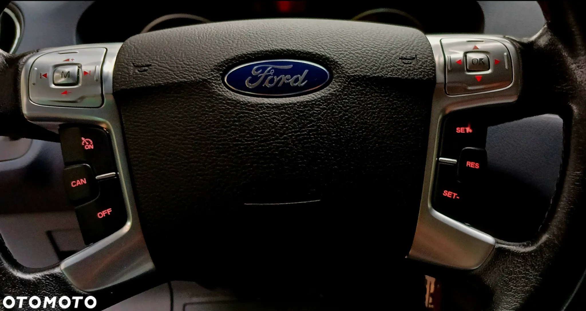 Ford Galaxy 2.0 TDCi Ghia - 13