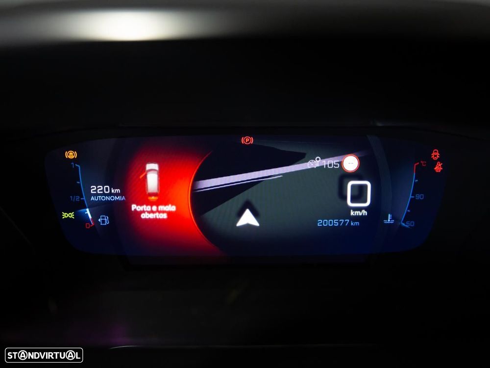 Peugeot 2008 1.5 BlueHDi Allure Pack - 19