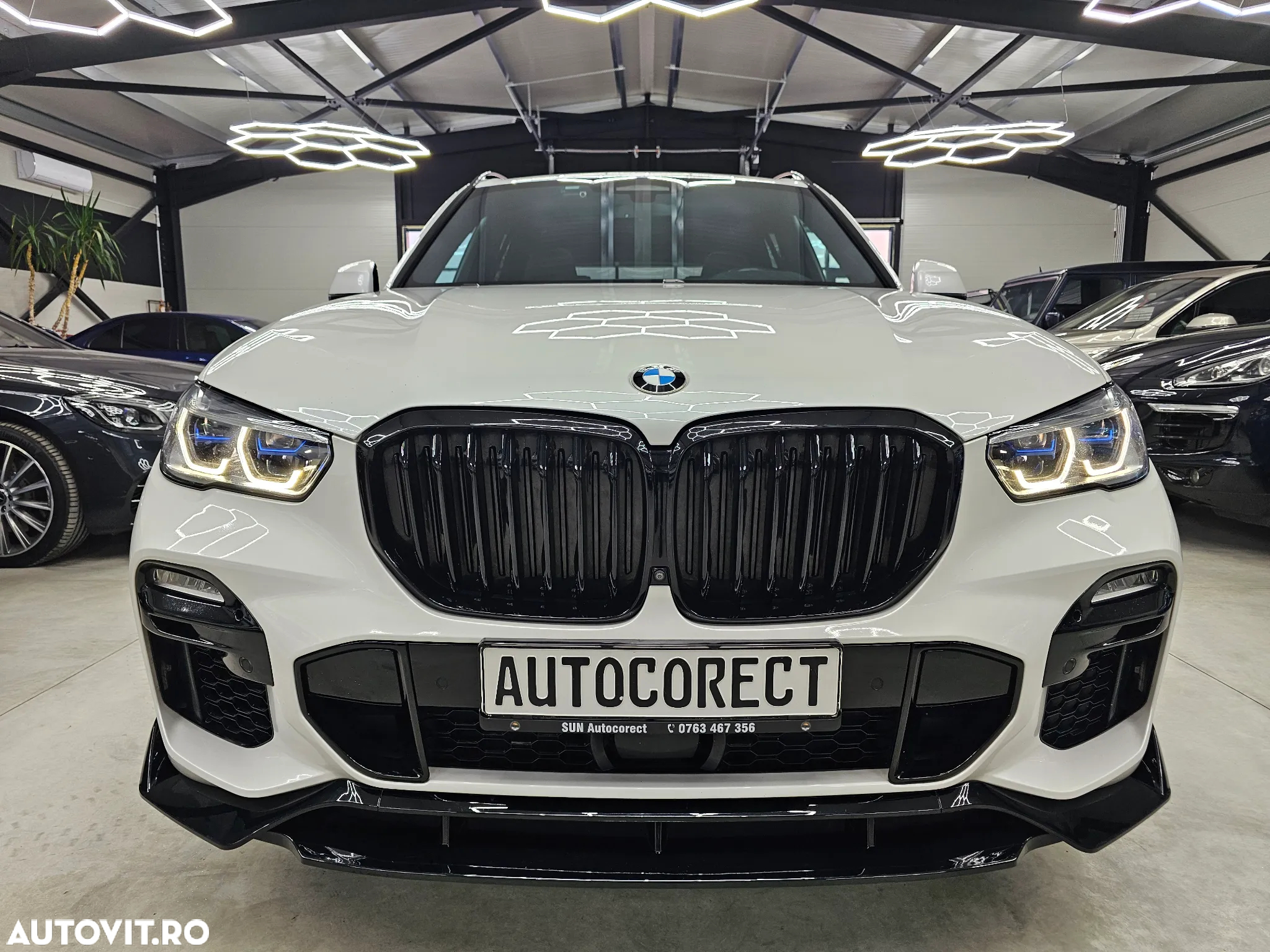 BMW X5 M M50i - 36