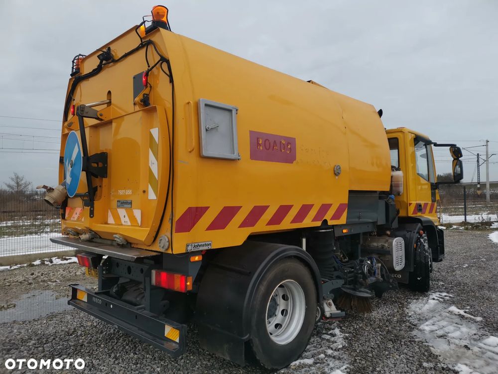 Iveco Eurocargo 180e25 zamiatarka Johanston VT800 - 3