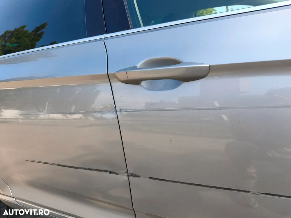 Volkswagen Passat - 12