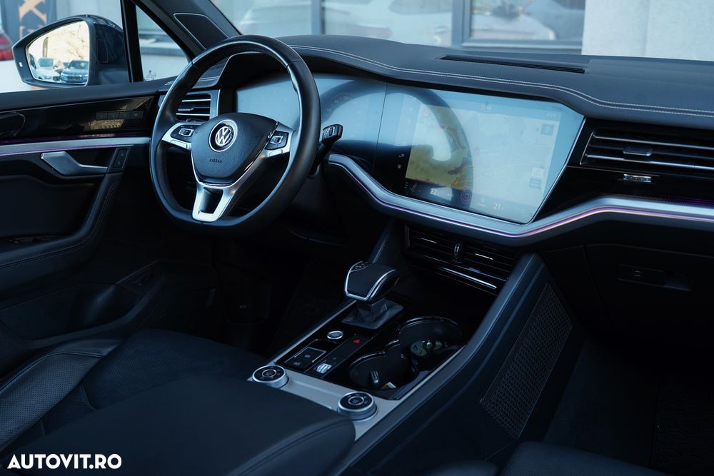 Volkswagen Touareg 3.0 V6 TDI 4Motion DPF Automatik R-Line - 29