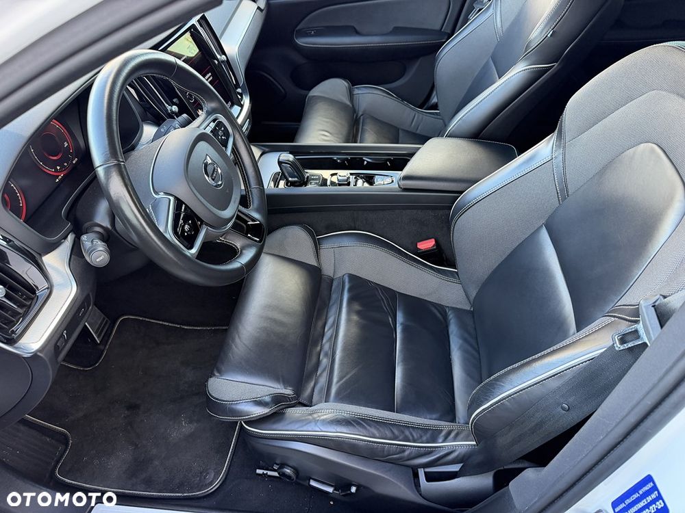Volvo S60 B4 B R-Design - 16