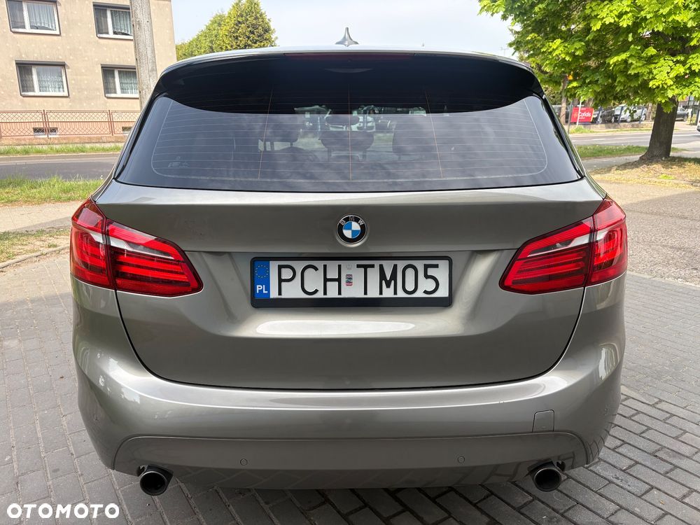 BMW Seria 2 220i Sport - 8