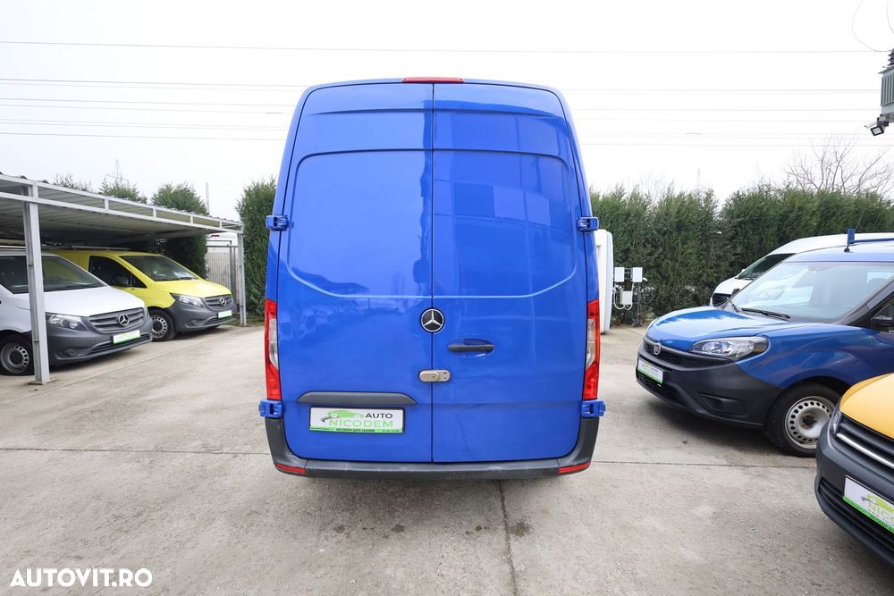 Mercedes-Benz Sprinter - 6