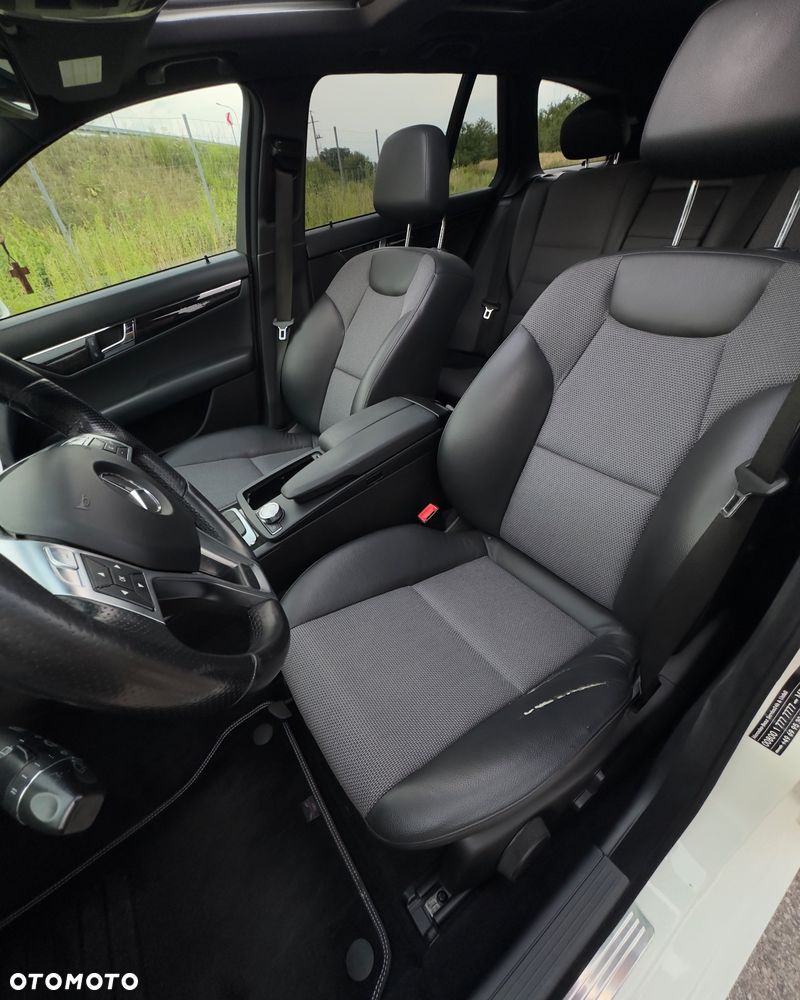 Mercedes-Benz Klasa C 220 CDI BlueEff 4-Matic Avantgarde - 14