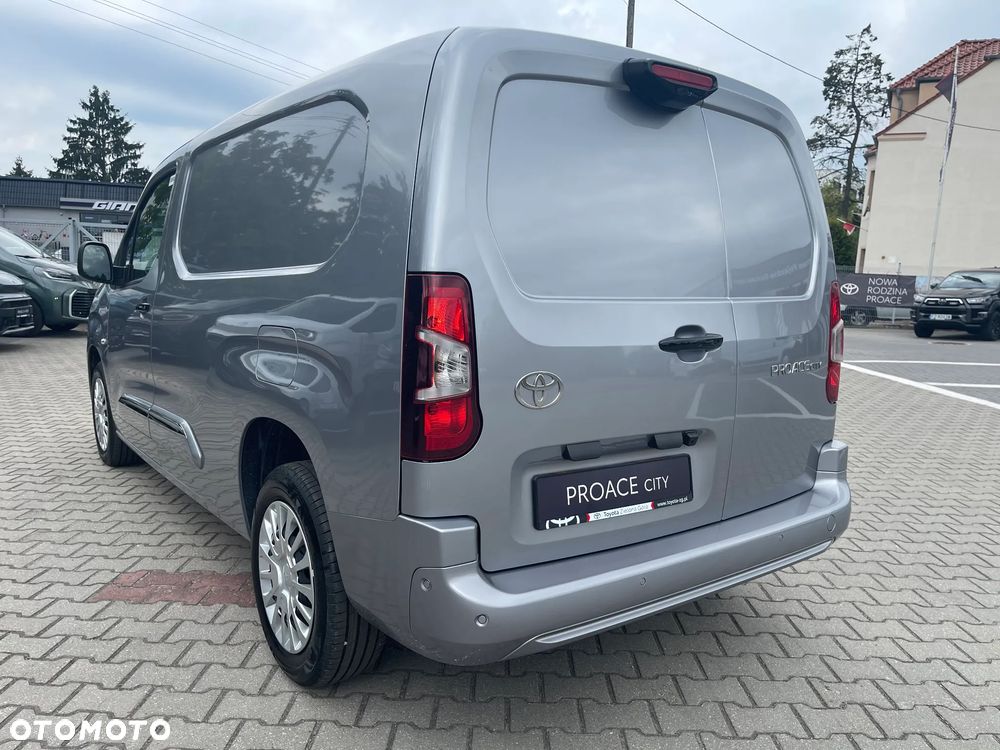 Toyota Proace City - 9
