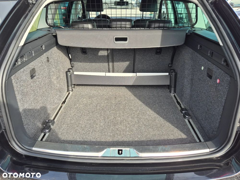 Skoda Superb 1.6 TDI Elegance Greenline - 29