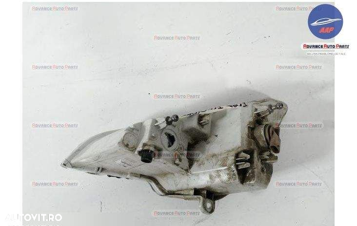 Proiector Dreapta original Ford  Escape  3 [2012 - 2015] - 4