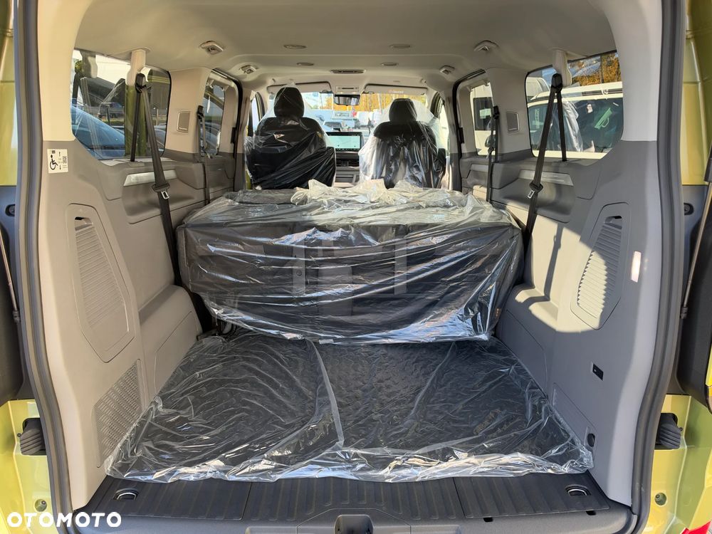 Volkswagen Caravelle - 15
