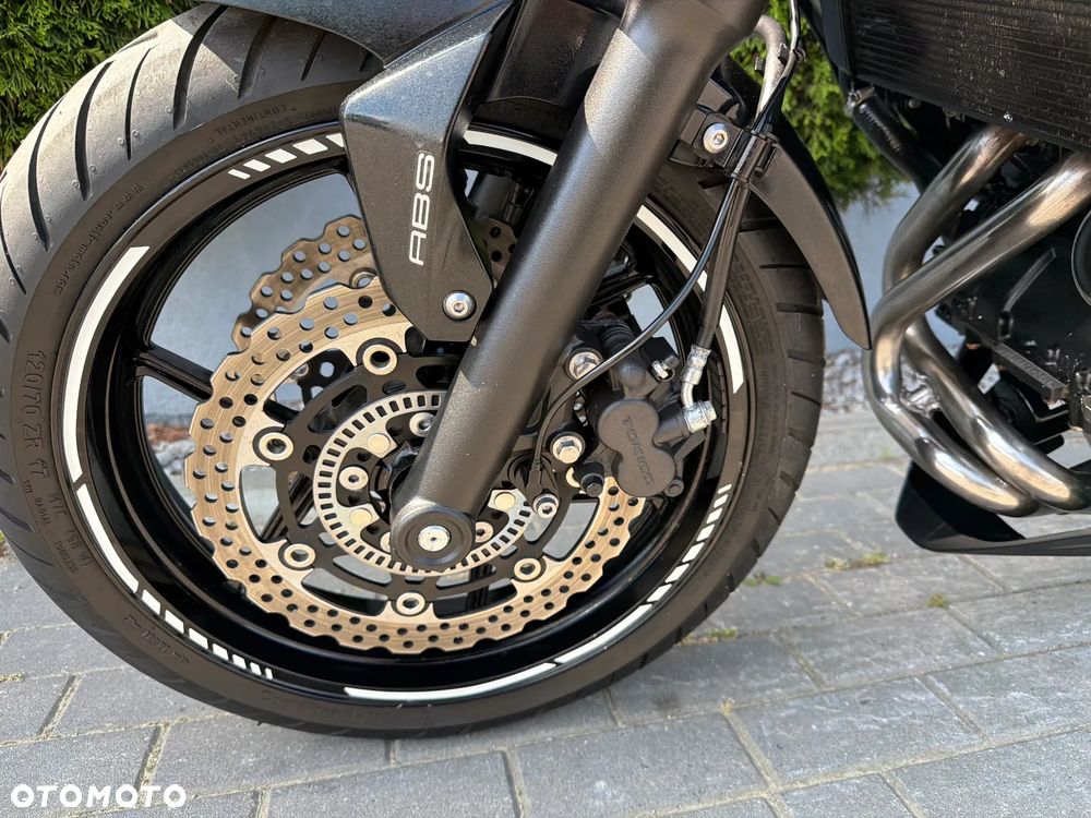 Kawasaki ER - 30