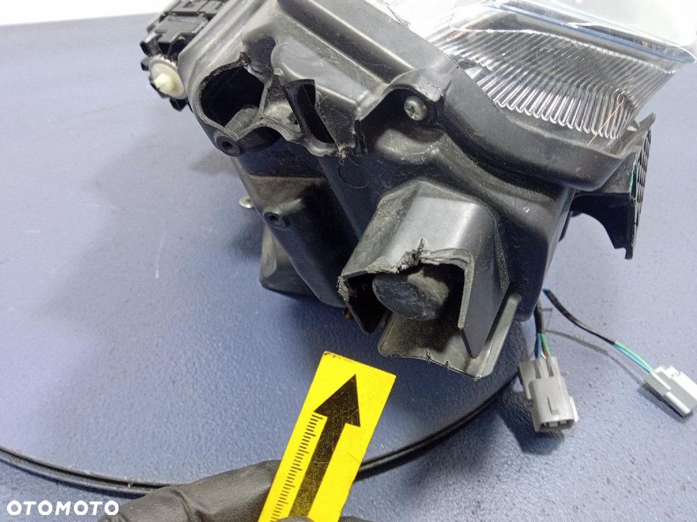 SUZUKI VITARA II II- LIFT 18- REFLEKTOR PRAWY LAMPA PRZÓD 100-7R016 - 10