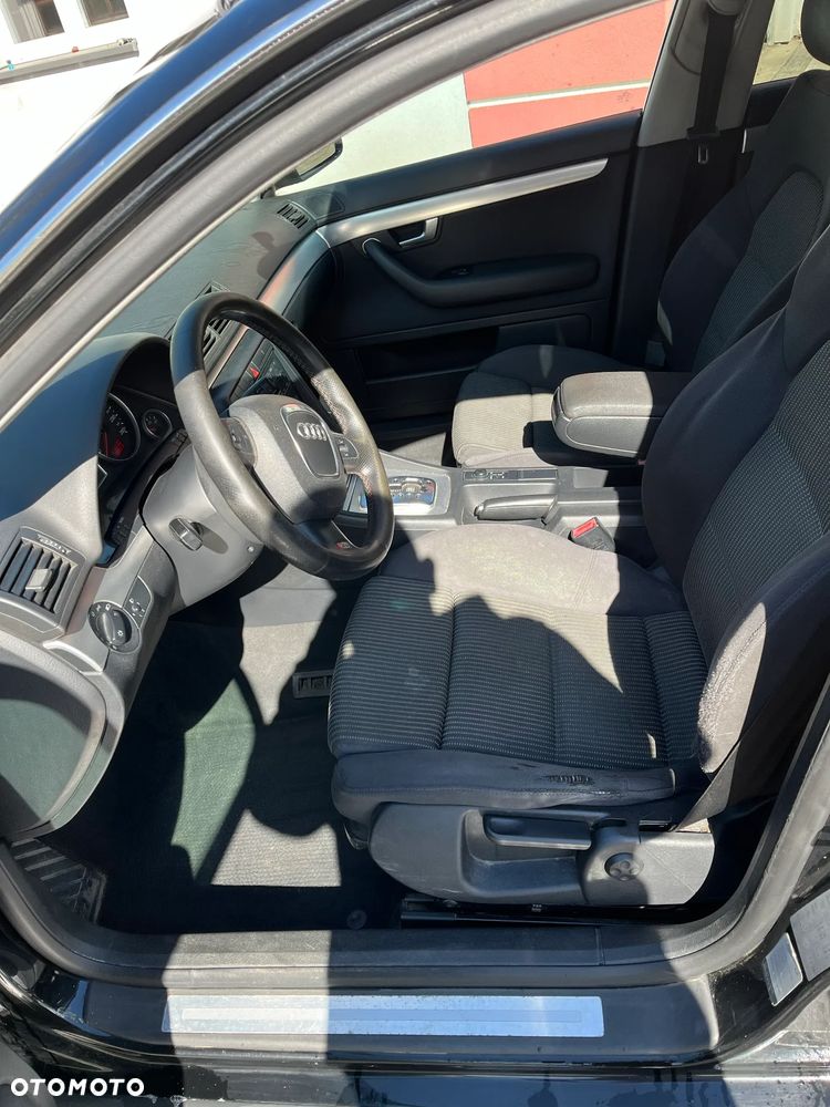 Audi A4 Avant 2.0 TDI Multitronic - 9