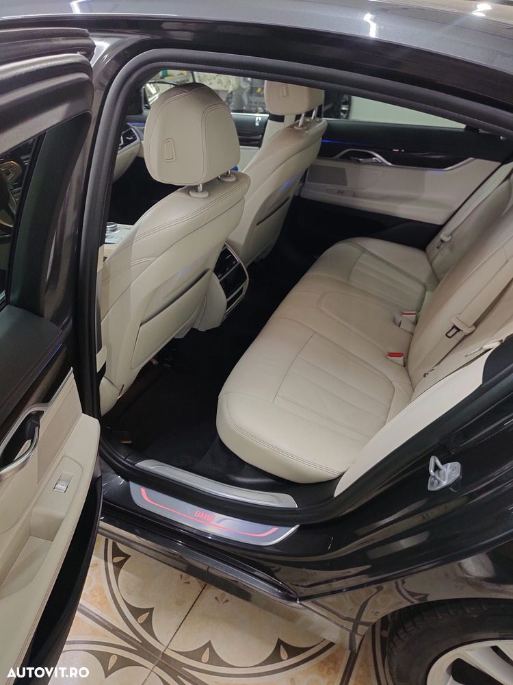 BMW Seria 7 730d - 1