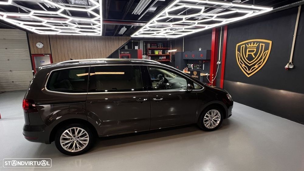 VW Sharan 2.0 TDI Blue Highline DSG - 12
