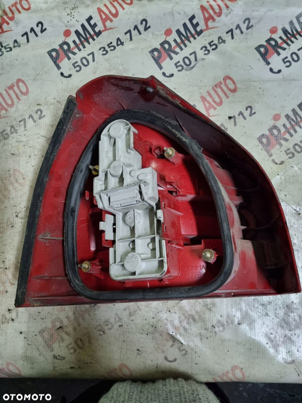 AUDI A3 8L 96-03 r. LAMPA PRAWY TYŁ PRAWA TYLNA WERSJA EUROPEJSKA - 3