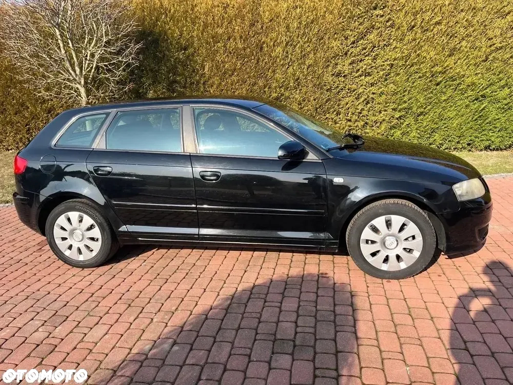 Audi A3 1.6 Ambiente - 6