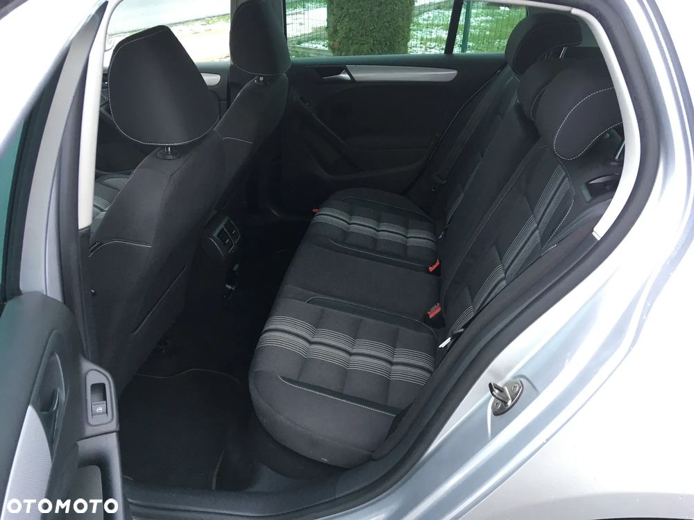 Volkswagen Golf 1.6 TDI DPF BlueMotion Technology MATCH - 14