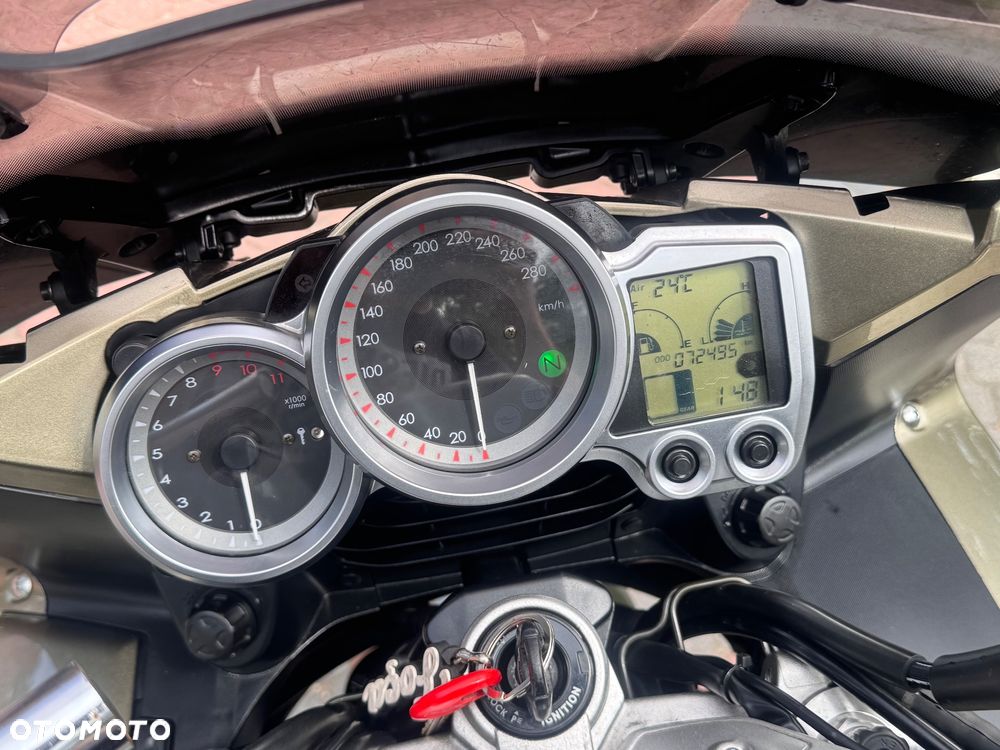 Yamaha FJR - 29