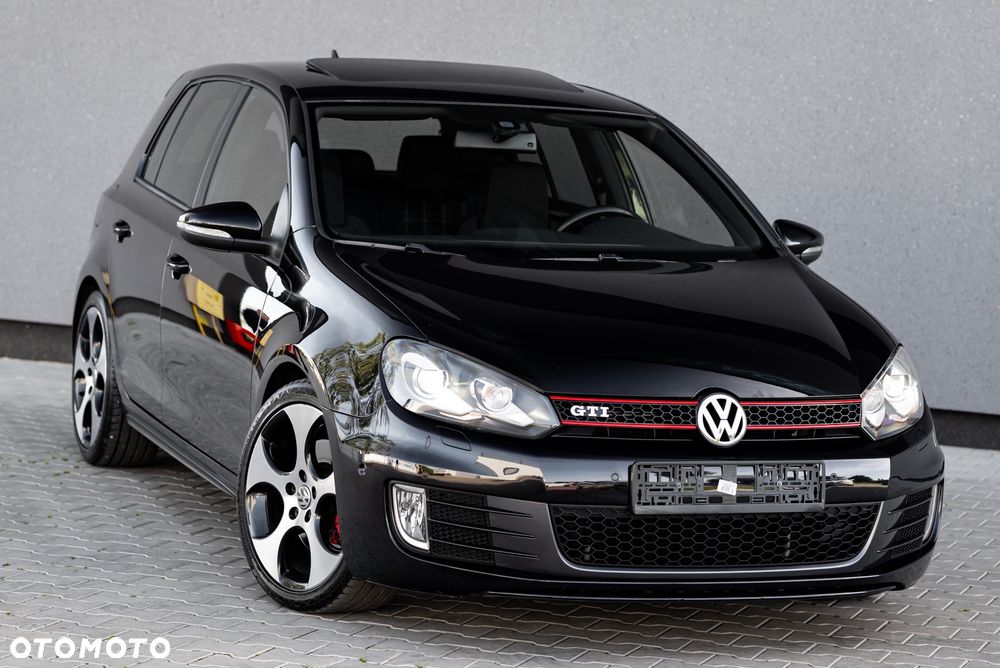 Volkswagen Golf 2.0 GTI - 1