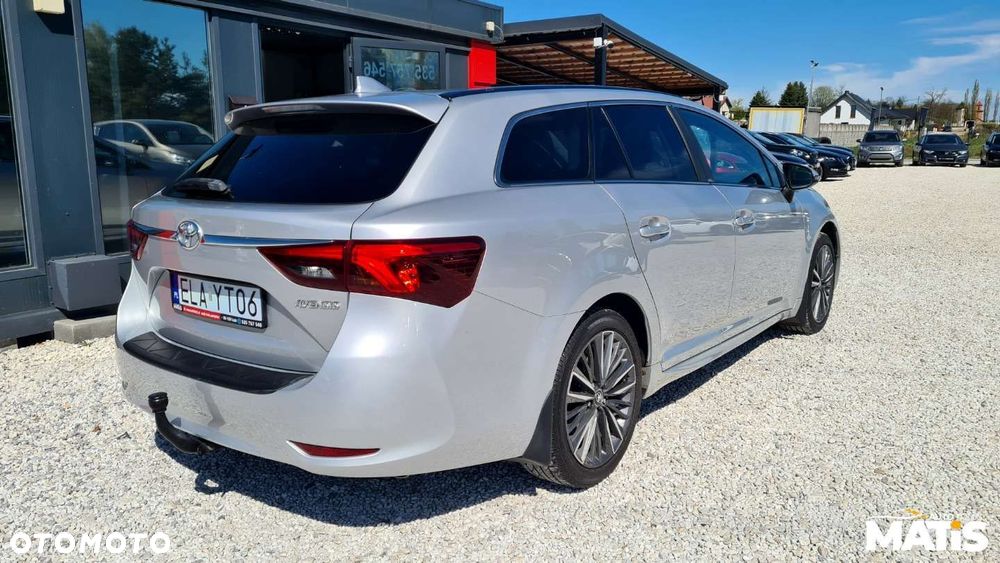 Toyota Avensis - 29