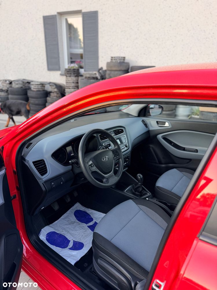 Hyundai i20 1.2 Intro Edition - 27