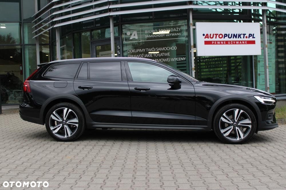 Volvo V60 Cross Country - 4