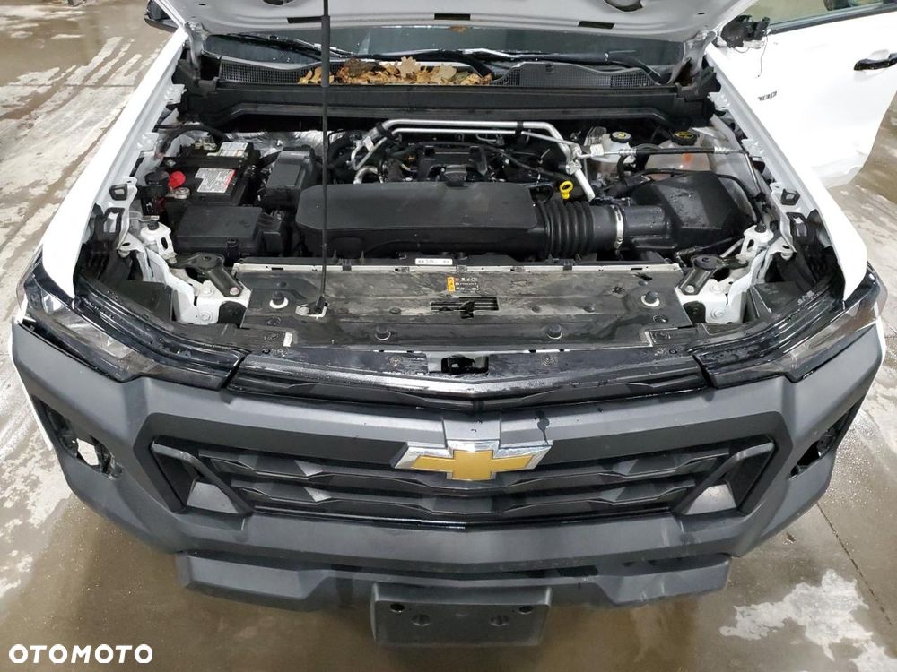 Chevrolet Silverado - 12