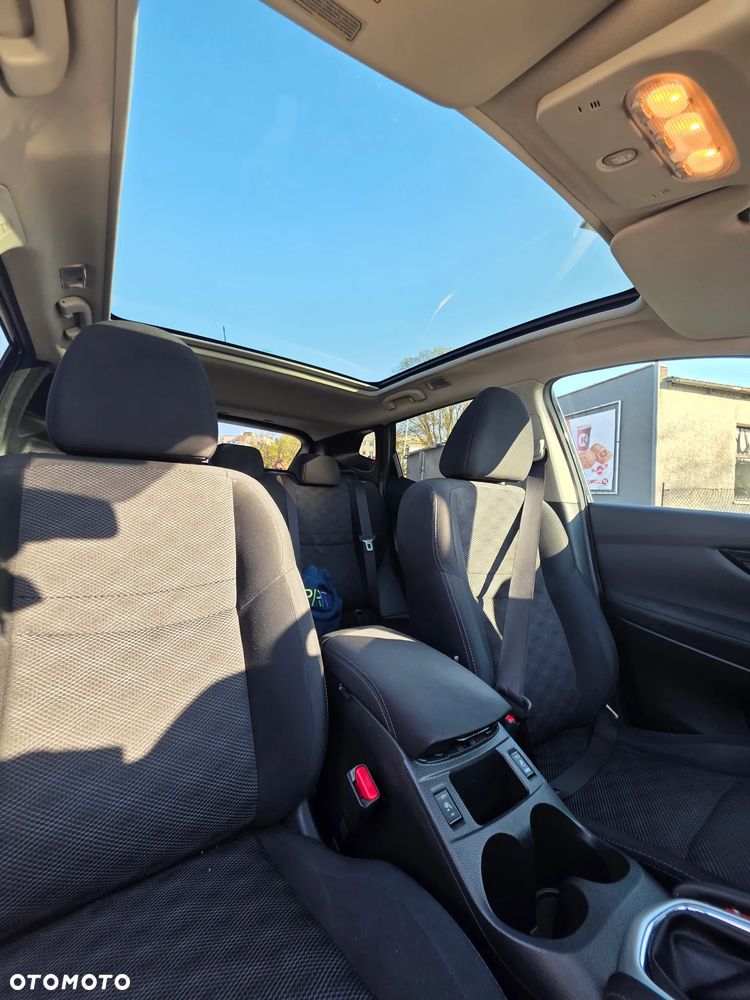 Nissan Qashqai - 25