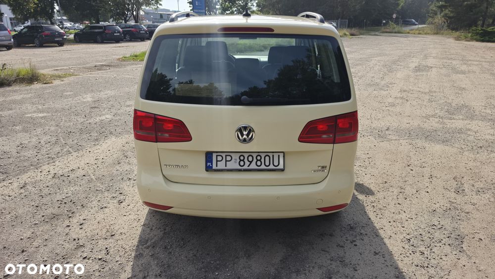 Volkswagen Touran - 6