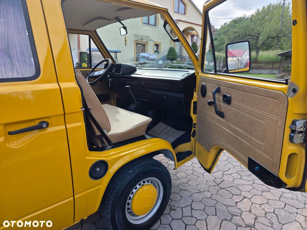 Volkswagen Transporter - 18