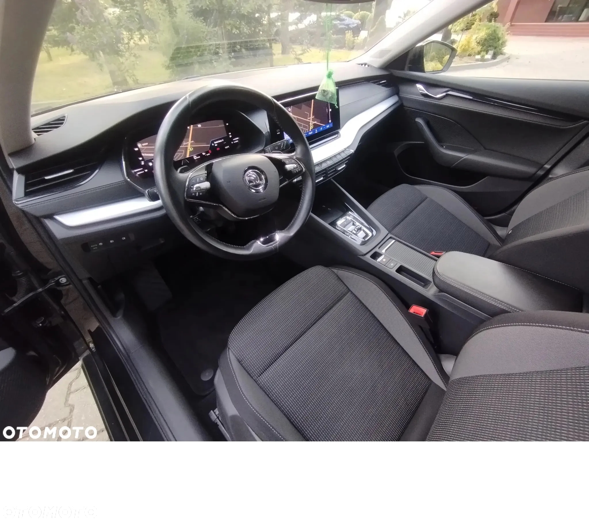 Skoda Octavia 2.0 TDI DSG Ambition - 11