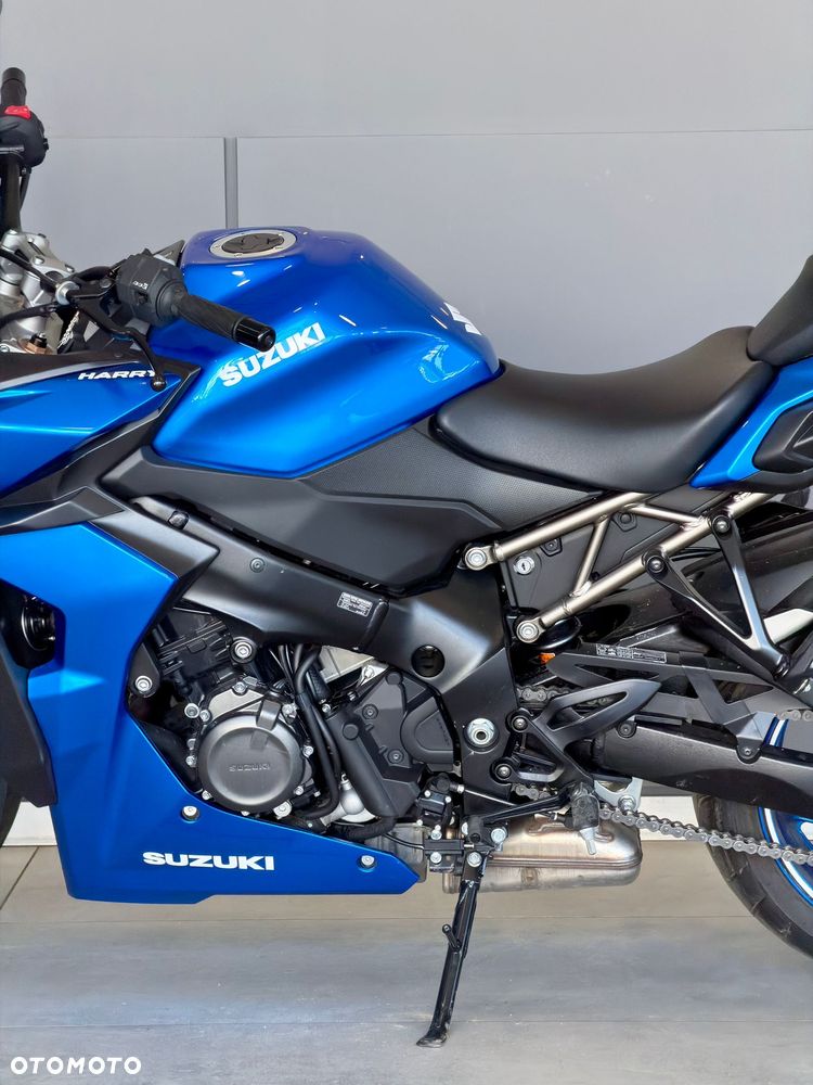 Suzuki GSX 1000 - 17