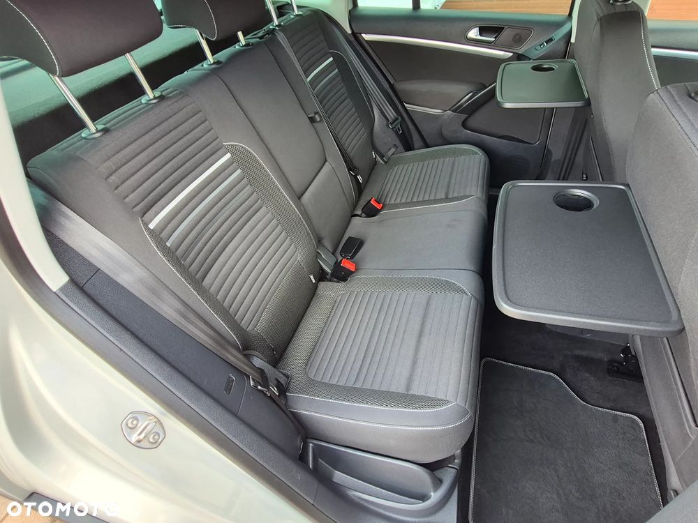 Volkswagen Tiguan - 18