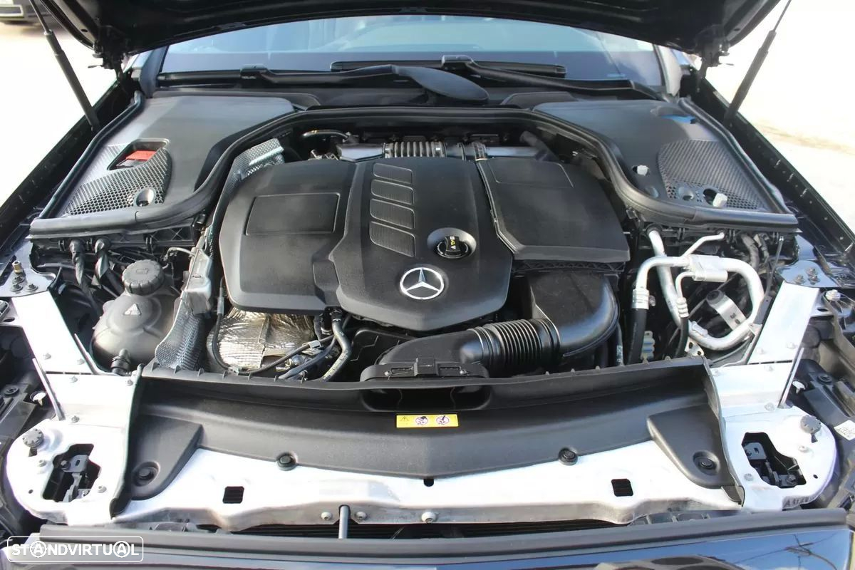 Mercedes-Benz E 220 - 53