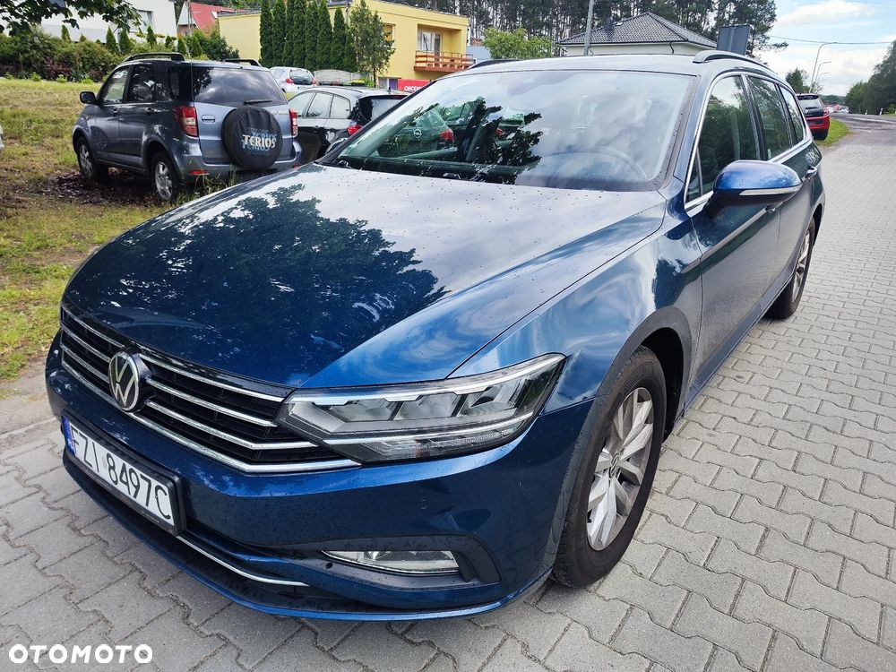 Volkswagen Passat 2.0 TDI SCR DSG Trendline - 18