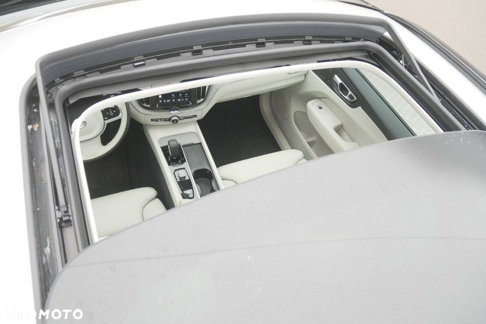 Volvo XC 60 - 38