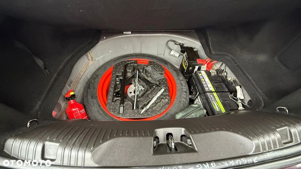 Jaguar XF 2.0 T Luxury - 19