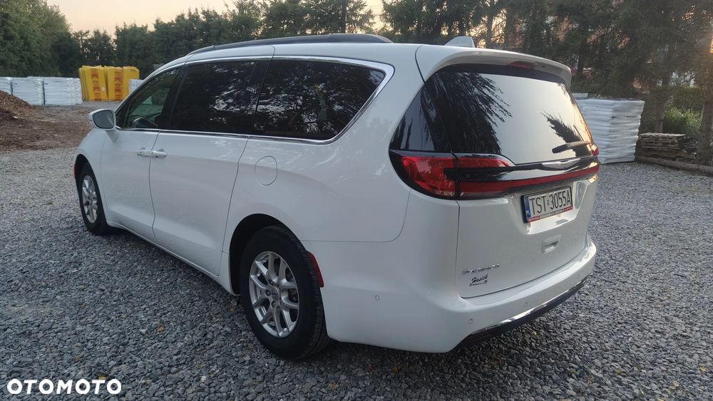 Chrysler Pacifica - 7