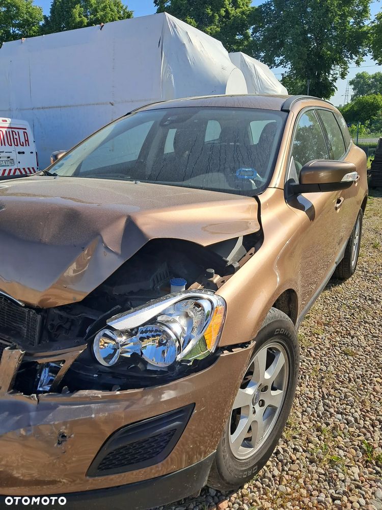 Volvo XC 60 - 21