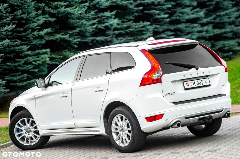 Volvo XC 60 D5 AWD RDesign - 4