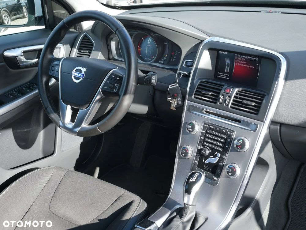 Volvo XC 60 D4 AWD Momentum - 14