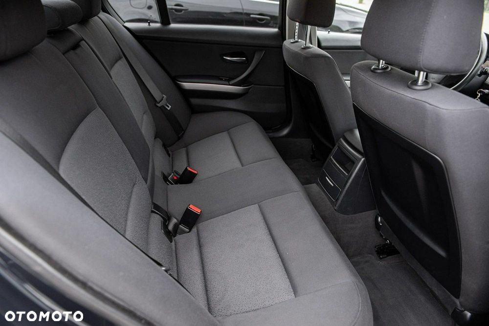 BMW Seria 3 - 8